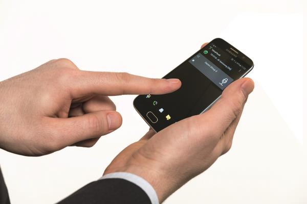 DAMM’s TetraFlex app enables PTT in TETRA groups. It can be run on smartphones that use the Android, iOS and Windows mobile operating systems.